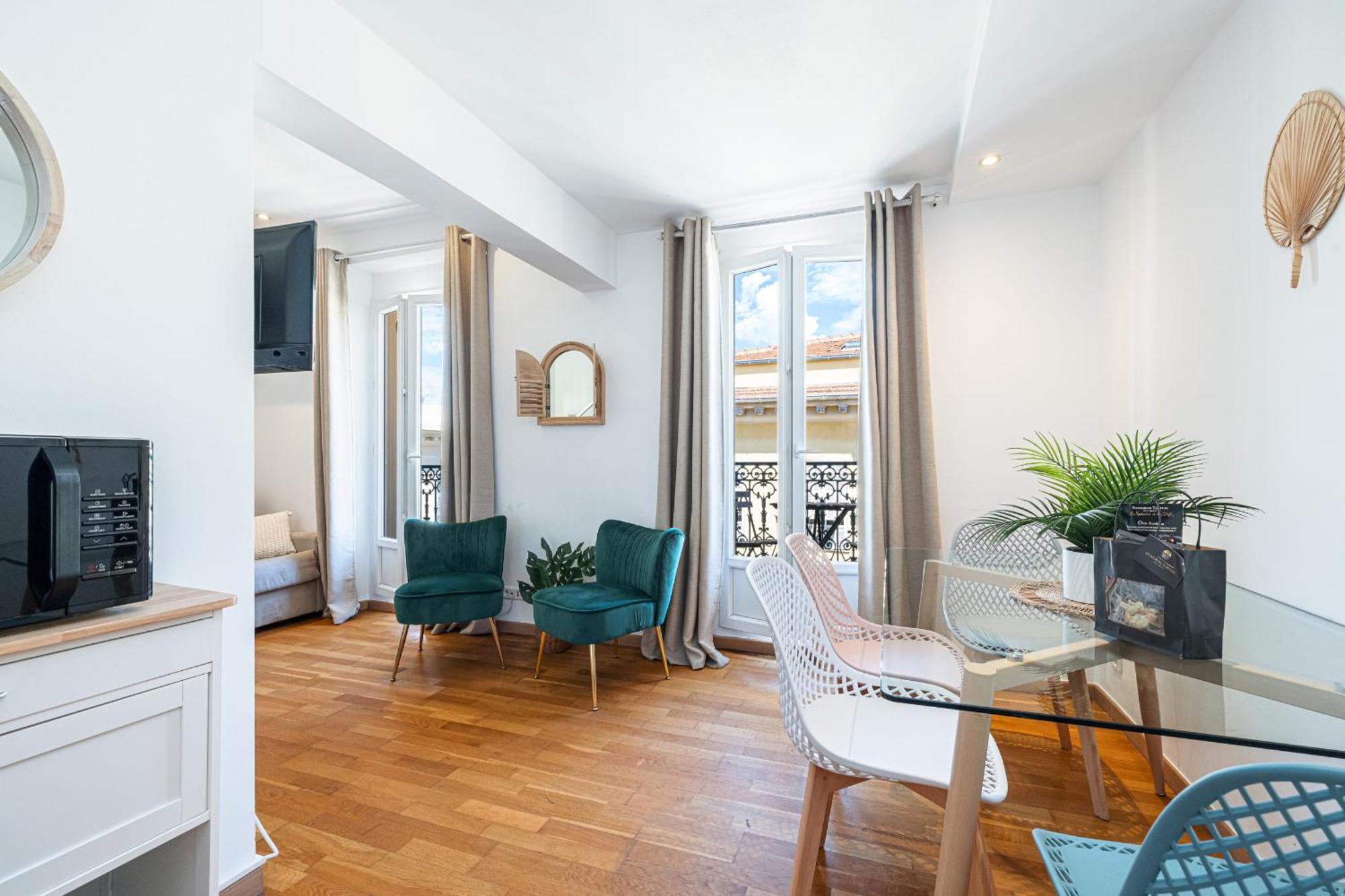 Апартаменты Massena Street - 1 Bdr Duplex With Ac & Parking Ницца Экстерьер фото